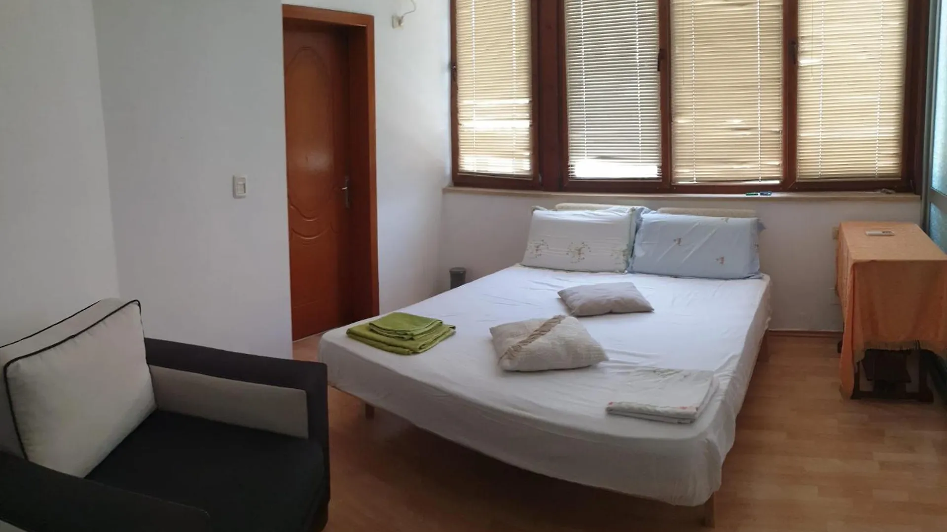 Apartment Linda Guesthouse-1 Tirana Albanien
